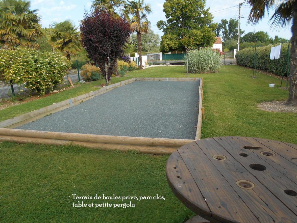 Marais Poitevin Bord Riviere Peche ,Barque, Velos, Wifi, Linge, Cheminee, Cuisine, Terrain De Boules La Taillee Εξωτερικό φωτογραφία